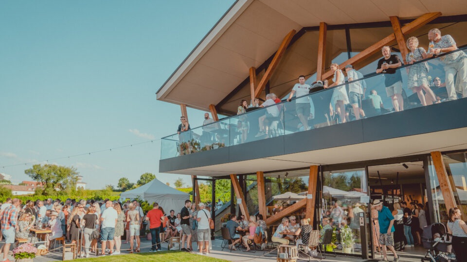 Sommerausschank im WEINWERK - Weingut Reinhardt